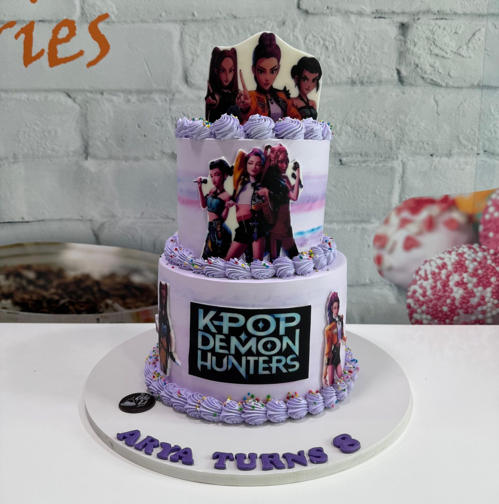 K-pop Demon Hunters cake