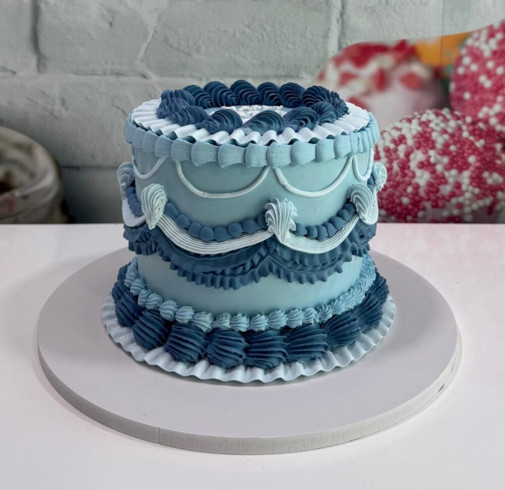 Midnight Coquette Lambeth Cake